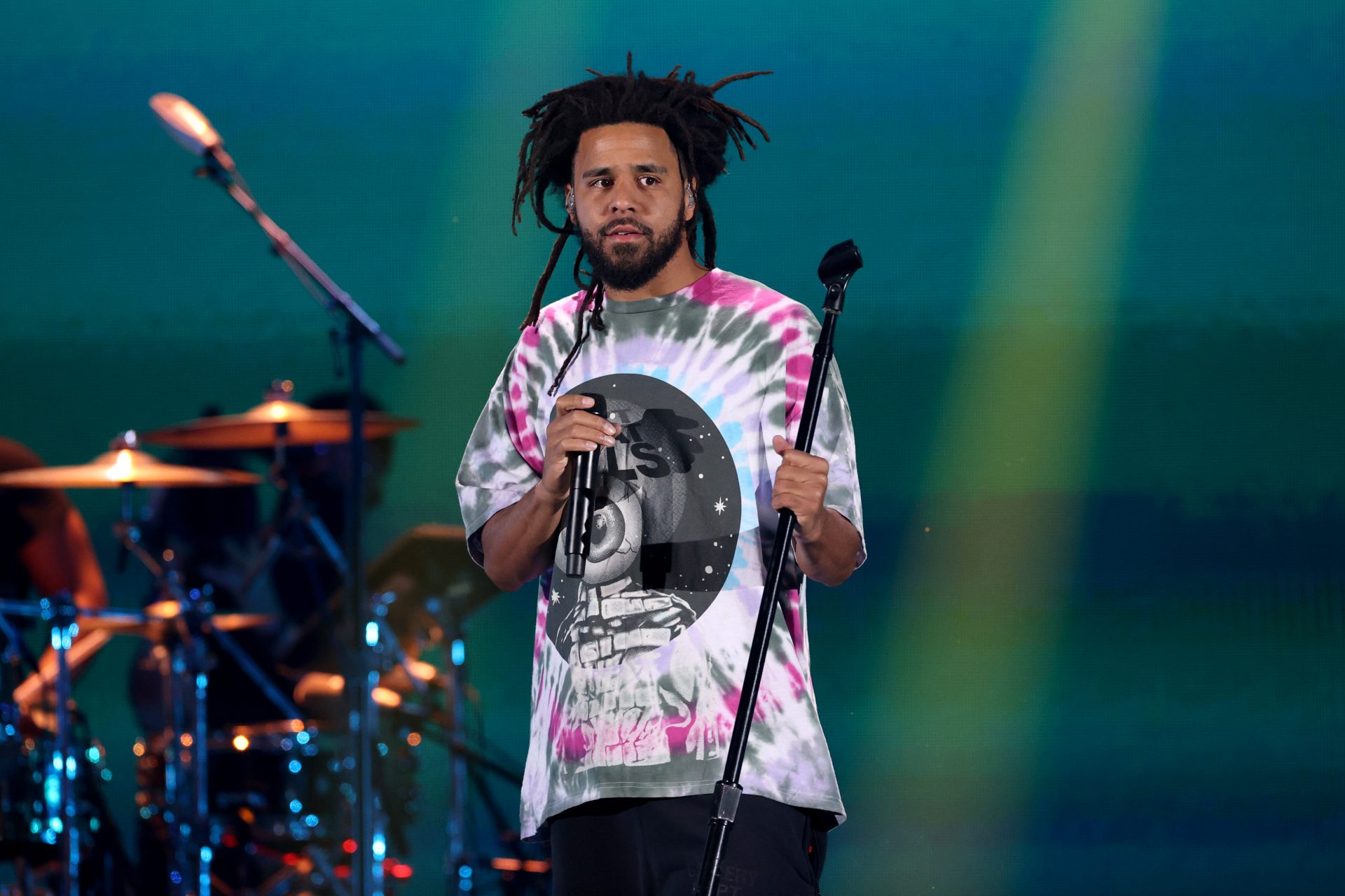J. Cole Reportedly Signs Deal With Canadian Pro Basketball Team