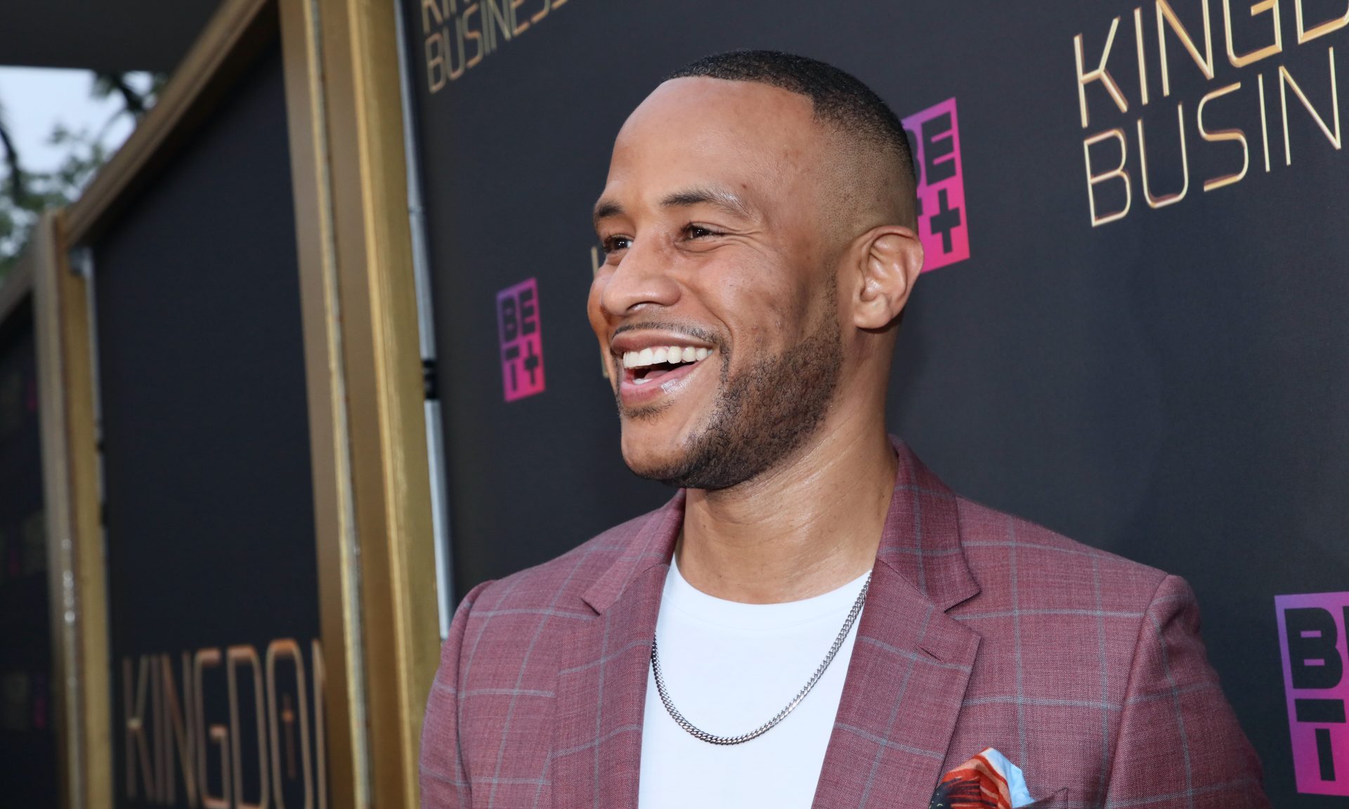 DeVon Franklin Explains Why He's An Expert On 'Married At First Sight'