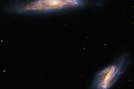 Two galaxies captured by Hubble are hotbed of star formation