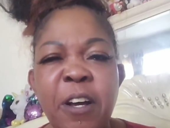 Queenie Beats Up Dewey At The Airport Then Goes Live… Watch Videos – YARDHYPE