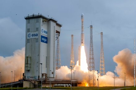 Watch highlights of the first launch of new European rocket
