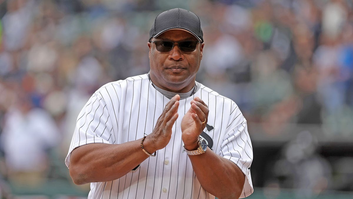 Bo Jackson helps cover cost of funerals for Uvalde victims