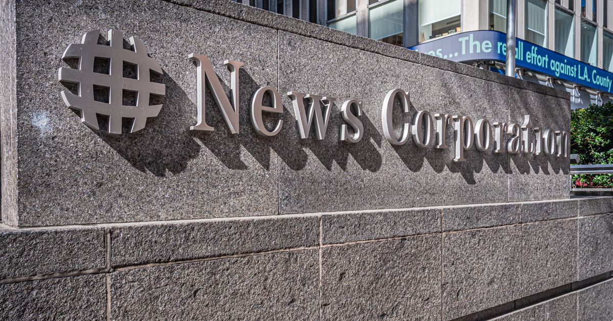 The Lawsuit Striking Fear Into Fox News (Plus ‘LOTR’ Predictions)