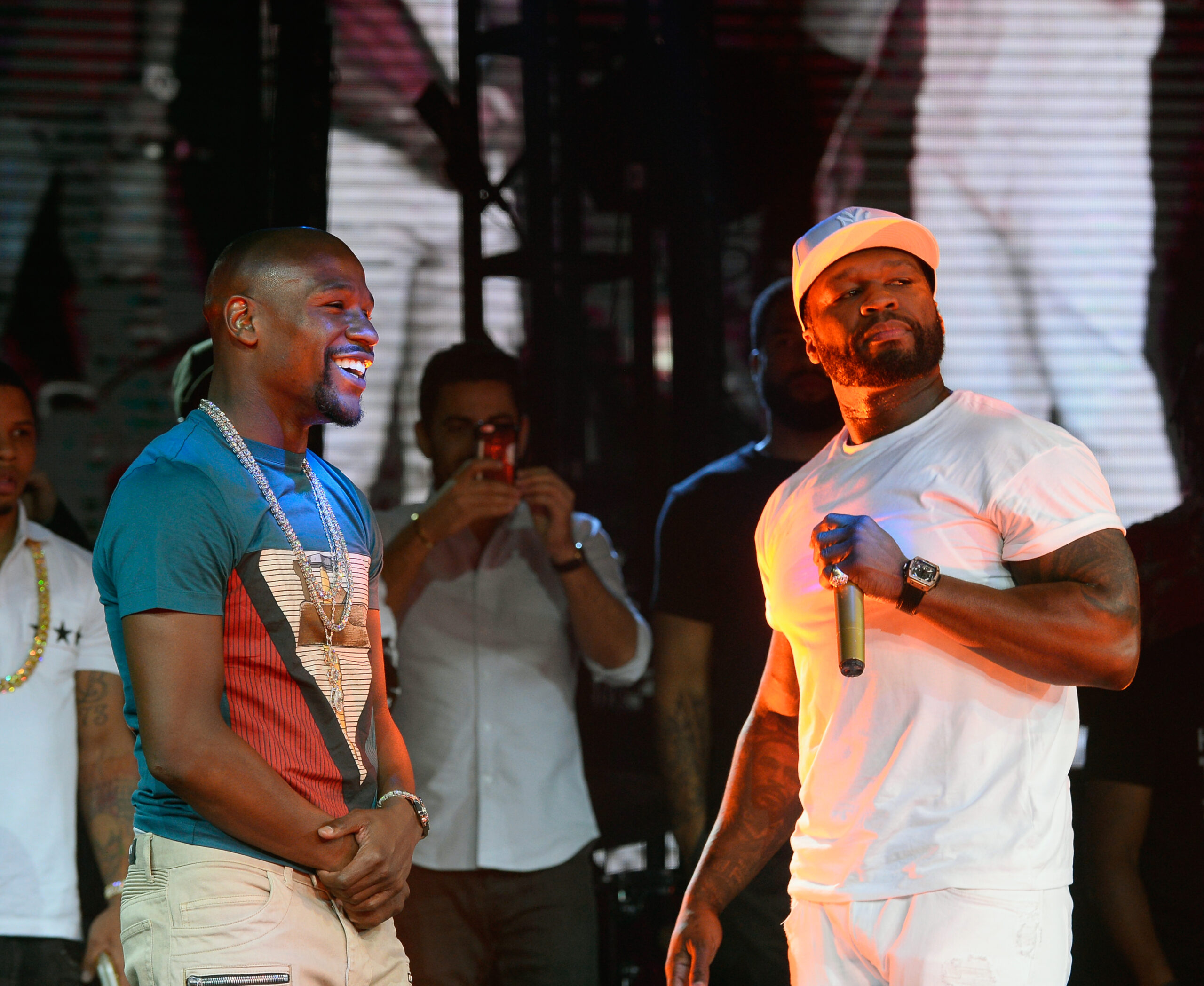 50 Cent Reveals How Mo'Nique Helped Quash His Beef with Floyd Mayweather 