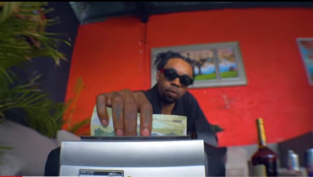 Papie Keelo Drops “Money Sound” Music Video – Watch Video – YARDHYPE