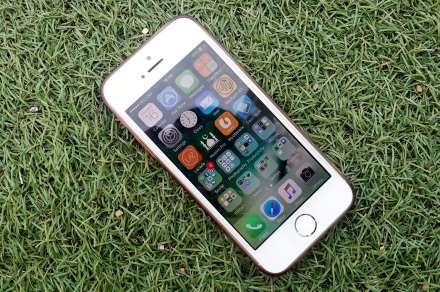 Update your iPhone 6 or 5S now to fix a security vulnerability