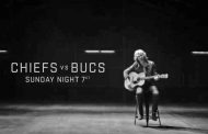 Beck sings 'Old Man' to promo Tom Brady on NBC's Sunday Night Football